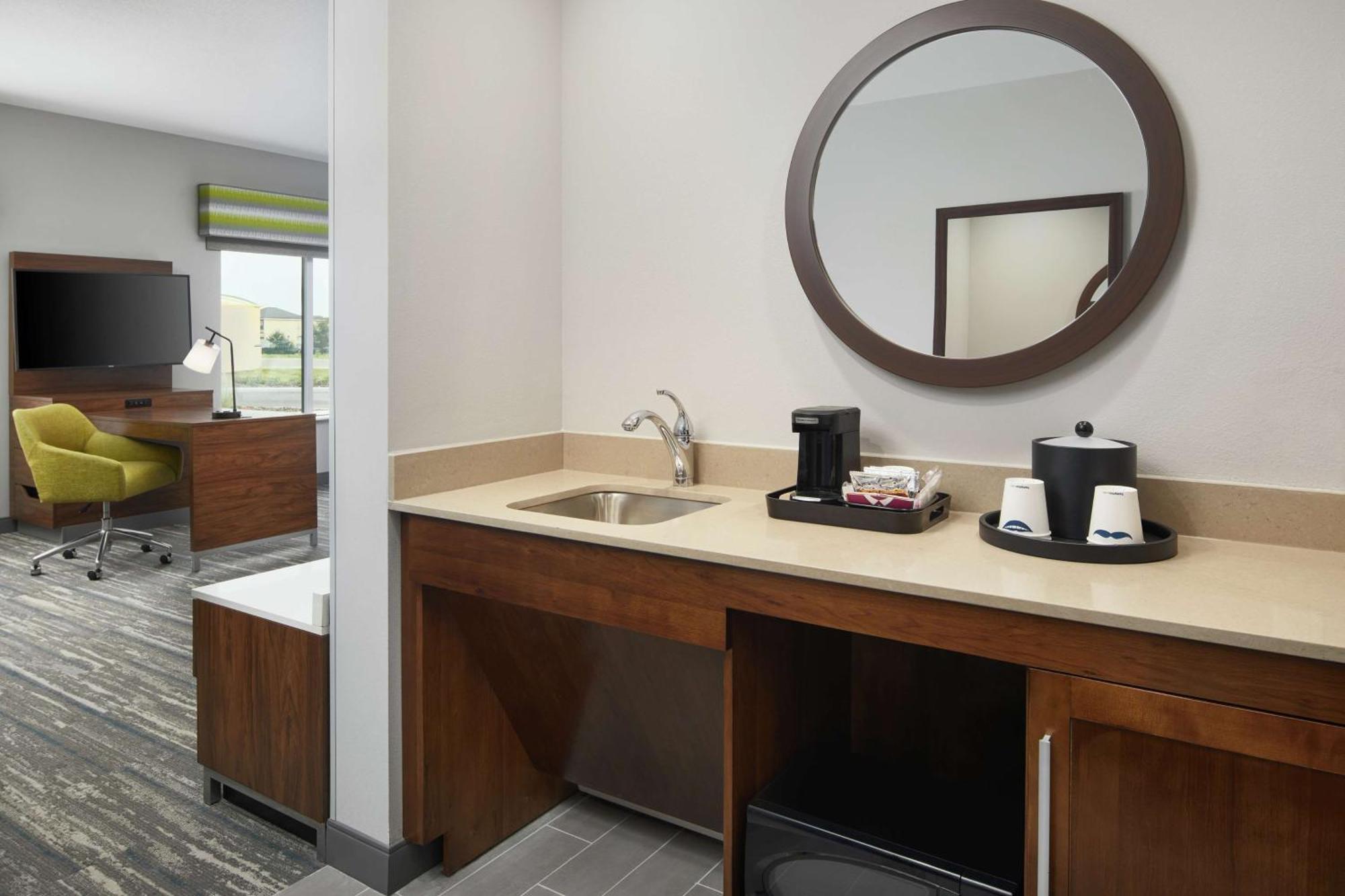 Hampton Inn Odessa Trinity Exterior photo